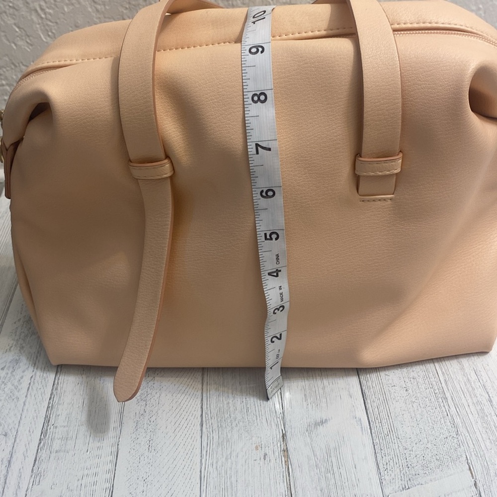 NWOT Pink satchel / Crossbody/ Shoulder bag with matching Sunglasses Case - Picture 9 of 11